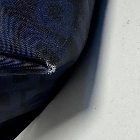 LONGCHAMP Le Pilage Navy Logo Duffel  Black Leather Trim Neon Yellow Accent - Picture 9 of 16